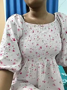 yhona darling online show from 04/11/26, 08:07