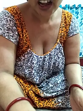 MUMTAJ-1 online show from 04/15/26, 01:56