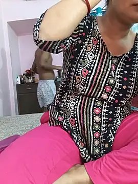 MUMTAJ-1 online show from 05/25/26, 01:33