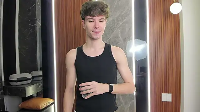Snapshot of calvin_love_you chatting on 05/06/26, 05:18 calvin love you online show from 05/06/26, 05:18
