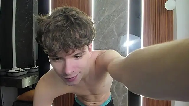 Snapshot of calvin_love_you chatting on 05/19/26, 03:07 calvin love you online show from 05/19/26, 03:07