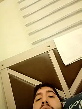 31cektirenbatuu online show from 02/21/25, 10:15