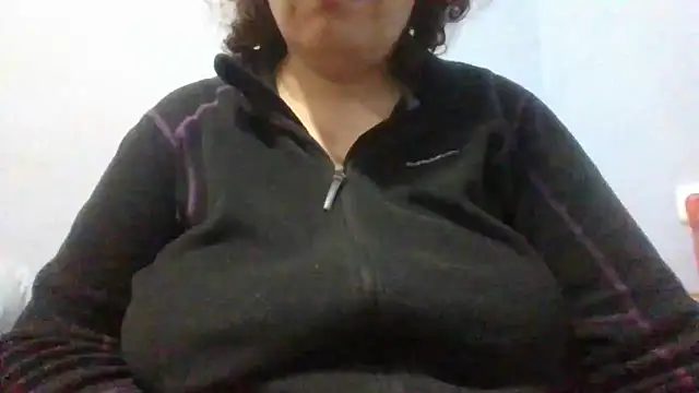 Snapshot of maria38xxx chatting on 01/22/25, 06:10 maria38xxx online show from 01/22/25, 06:10