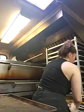 lavenderdelights online show from 01/03/25, 07:39