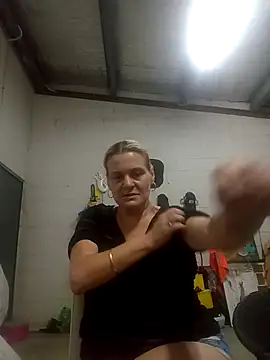 llASHll online show from 11/28/25, 07:16