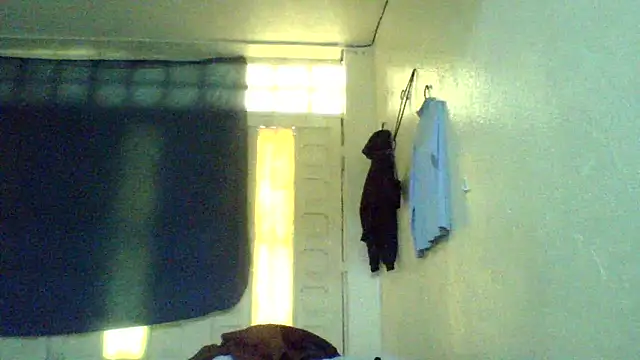 CELEna098rs707 online show from 04/15/26, 06:15