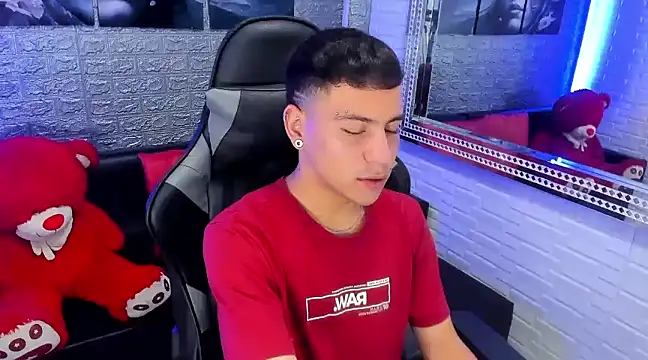 salvadorgomezx online show from 12/20/24, 09:39