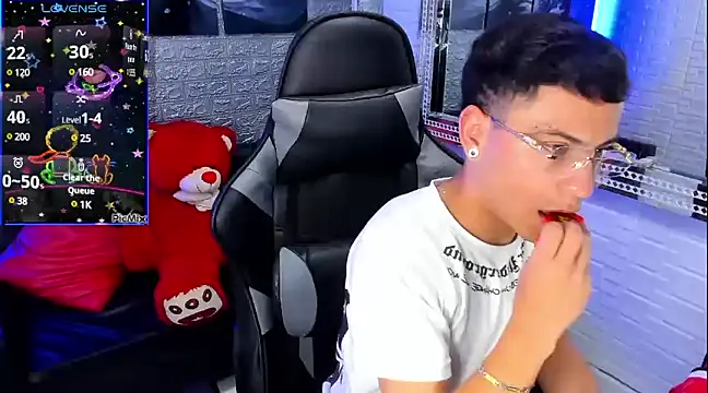 salvadorgomezx online show from 01/10/25, 07:35