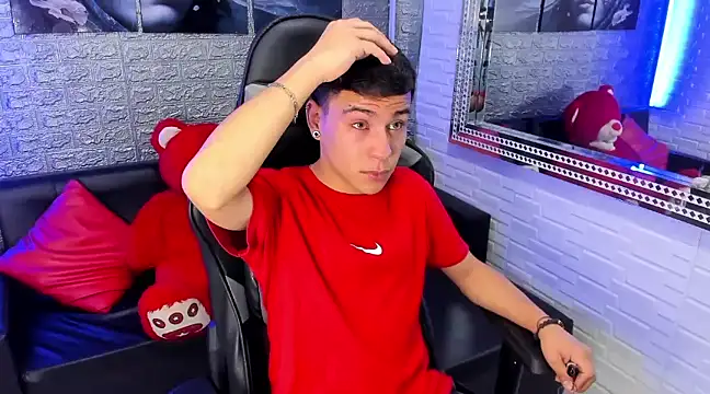 salvadorgomezx online show from 01/10/25, 08:04