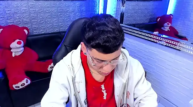 salvadorgomezx online show from 02/13/25, 09:20