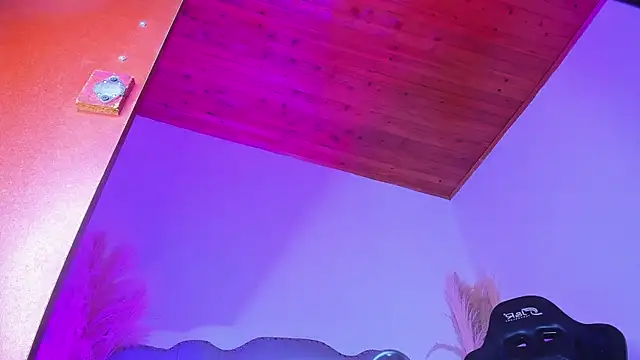 Tahiraa  online show from 10/08/25, 01:09