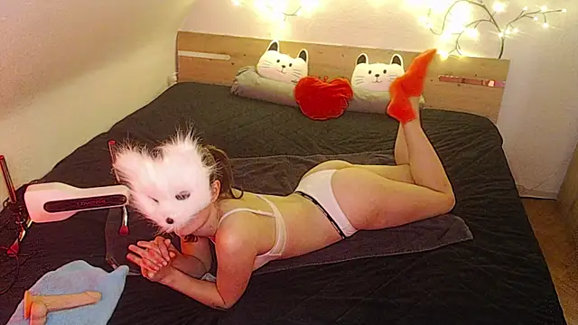 kleinelea123 online show from 01/22/25, 02:24