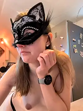 kleinelea123 online show from 04/07/26, 09:43