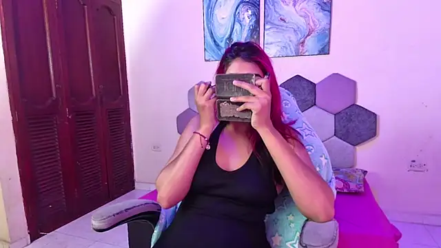 Horny tgn online show from 10/01/25, 05:41