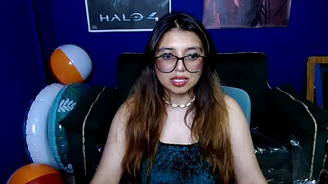 X CHERRY XX online show from 12/04/24, 10:51