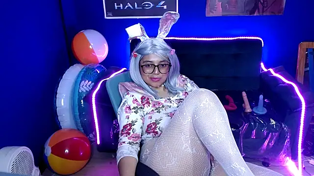 X CHERRY XX online show from 12/11/24, 12:33
