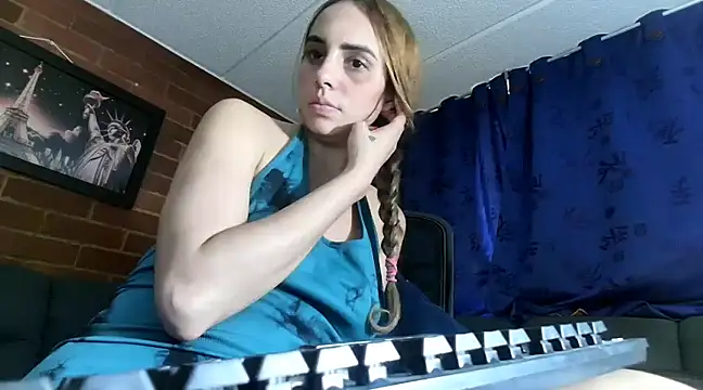 ValeriaLacrozee online show from 01/13/25, 10:35