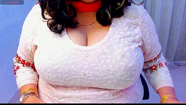 Gulabi Queen online show from 12/19/25, 06:15