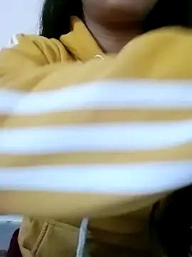 Arohi is Live online show from 01/14/25, 05:08