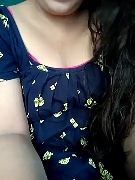 Snapshot of Arohi_is_Live chatting on 05/05/26, 10:12 Arohi is Live online show from 05/05/26, 10:12
