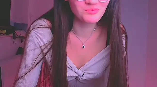 Snapshot of Josephine_jo chatting on 12/19/24, 04:34 Josephine jo online show from 12/19/24, 04:34