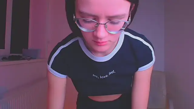 Snapshot of Josephine_jo chatting on 01/11/25, 11:24 Josephine jo online show from 01/11/25, 11:24