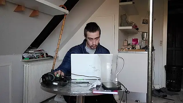 Stephanien online show from 12/03/24, 12:59