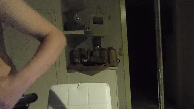 Stephanien online show from 01/08/25, 03:39