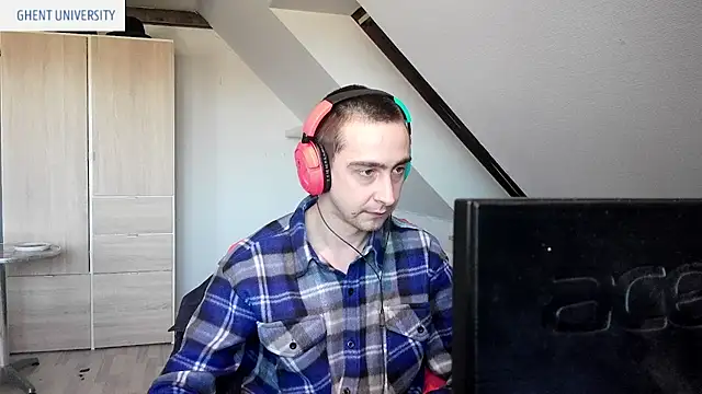 Stephanien online show from 02/19/26, 01:29