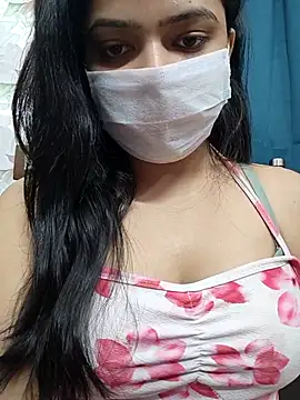 Myloveurvi online show from 07/13/26, 11:02