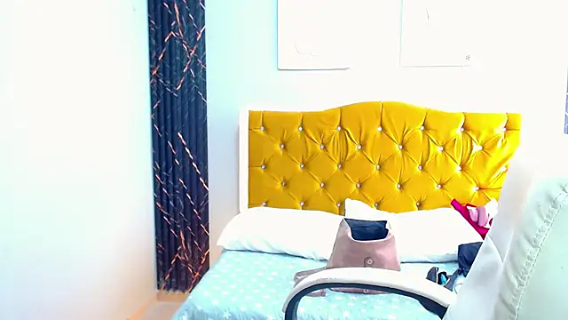  curvy latina online show from 02/02/26, 03:22