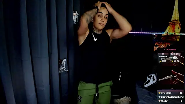 Snapshot of ZhoeStrong chatting on 11/01/25, 09:55 ZhoeStrong online show from 11/01/25, 09:55