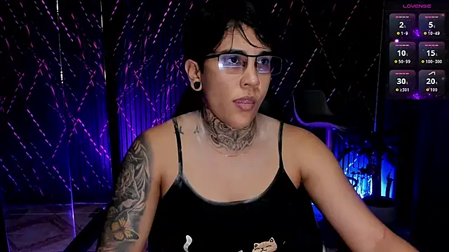 ZhoeStrong online show from 02/02/26, 10:41