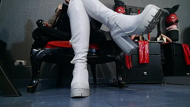 LusstCruella online show from 02/13/25, 05:11