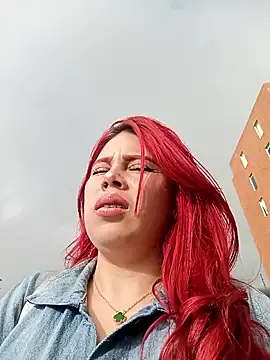 aurora sky11 online show from 09/20/25, 09:05