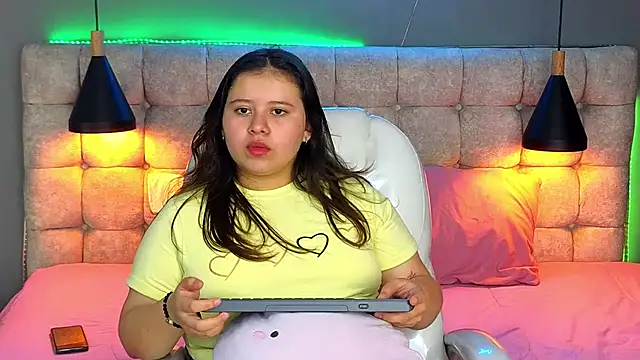 Laia and Aloby online show from 01/10/25, 03:27