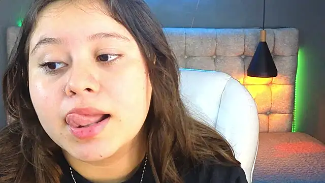 Laia and Aloby online show from 01/28/25, 07:32