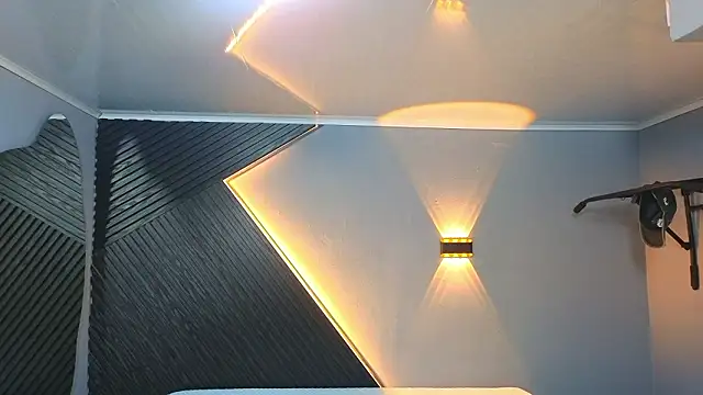 Laia and Aloby online show from 02/14/26, 10:06