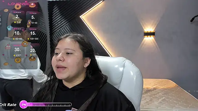 Snapshot of Laia_and_Aloby chatting on 06/29/26, 11:16 Laia and Aloby online show from 06/29/26, 11:16