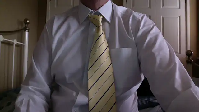 Snapshot of midlandsforfun chatting on 02/19/25, 11:49 midlandsforfun online show from 02/19/25, 11:49