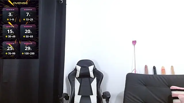 Snapshot of Kiara-Rider chatting on 09/30/25, 04:45 Kiara-Rider online show from 09/30/25, 04:45