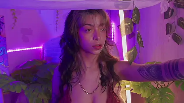 Kitty arts online show from 02/28/25, 06:09