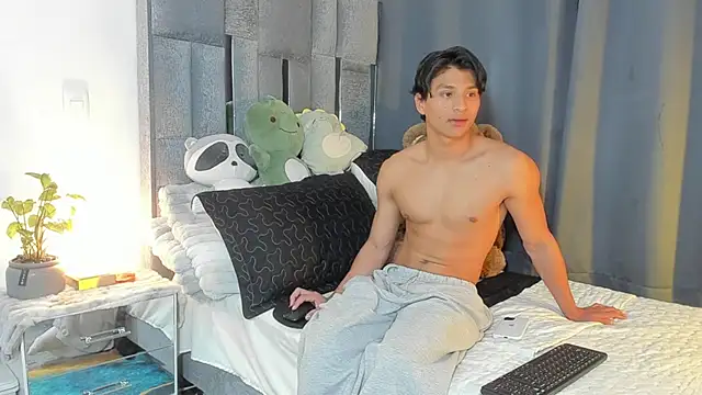 Snapshot of All3ssandr0 chatting on 02/26/26, 12:09 All3ssandr0 online show from 02/26/26, 12:09