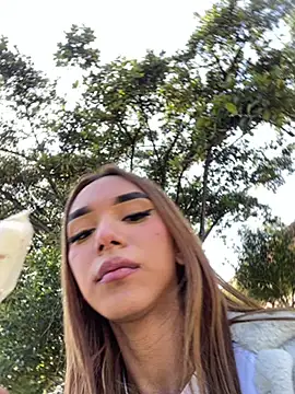 Snapshot of Nikol_Rang__ chatting on 01/22/25, 07:56 Nikol Rang online show from 01/22/25, 07:56