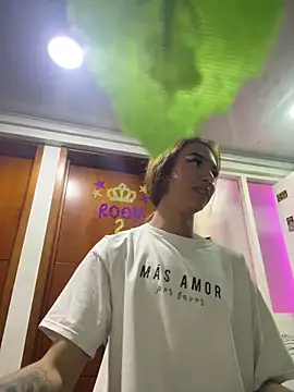 Snapshot of Nikol_Rang__ chatting on 02/13/25, 07:03 Nikol Rang online show from 02/13/25, 07:03