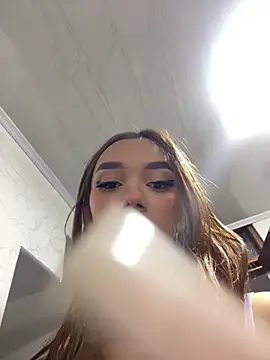 Snapshot of Nikol_Rang__ chatting on 02/25/25, 07:09 Nikol Rang online show from 02/25/25, 07:09