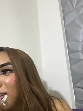 Snapshot of Nikol_Rang__ chatting on 02/28/25, 07:26 Nikol Rang online show from 02/28/25, 07:26