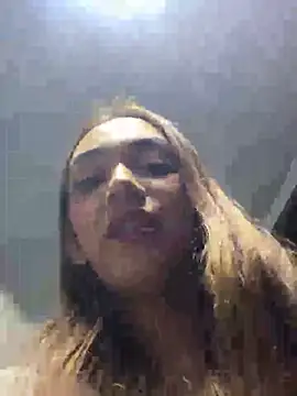 Snapshot of Nikol_Rang__ chatting on 03/04/25, 04:06 Nikol Rang online show from 03/04/25, 04:06