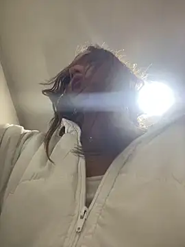 Snapshot of Nikol_Rang__ chatting on 03/07/25, 04:13 Nikol Rang online show from 03/07/25, 04:13