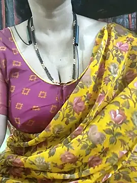 bhuvana555 online show from 11/13/25, 05:39